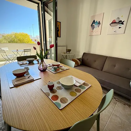 La Casa Di Leda Apartment *