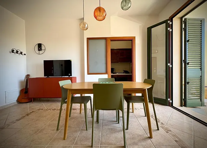 La Casa Di Leda Apartment *